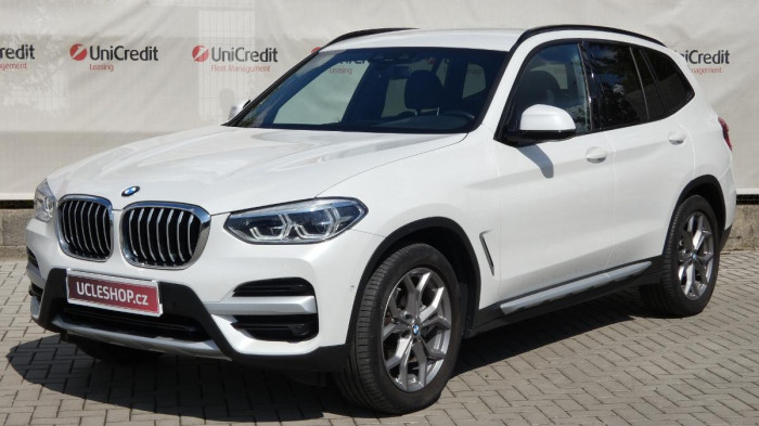 BMW X3 2.0 xDrive20i Advantage na operativní leasing