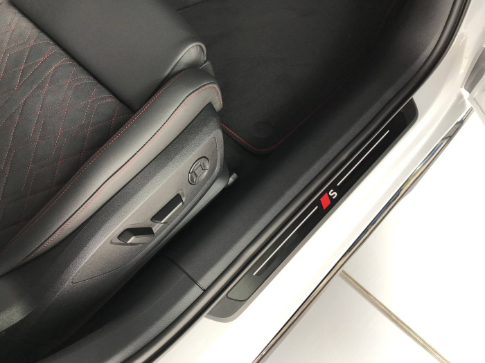 Audi A6 Avant Quattro 7STR 2,0TDI / 150kW na operativní leasing