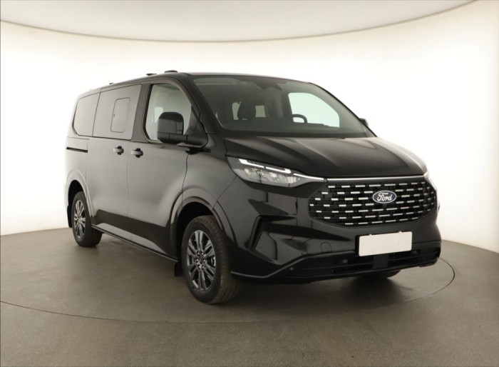 Ford Tourneo Custom Titanium 2.0 EcoBlue 125 kW Automat na operativní leasing