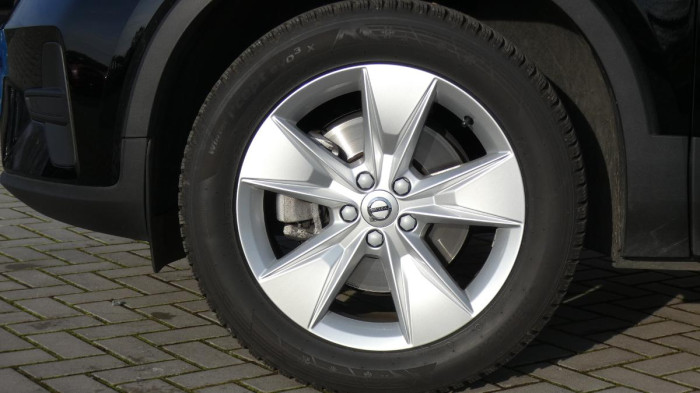 Volvo XC40 B3 mHEV Core aut. na operativní leasing