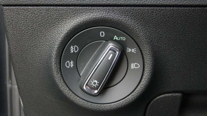 Škoda Karoq 1,5 TSI Style DSG na operativní leasing