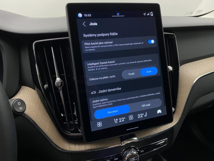 Volvo XC60 T6 AWD AUT BRIGHT PLUS na operativní leasing