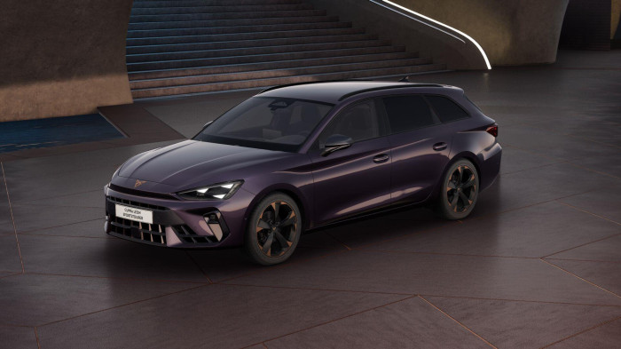 CUPRA Leon SP 1.5 eTSI 150k DSG na operativní leasing