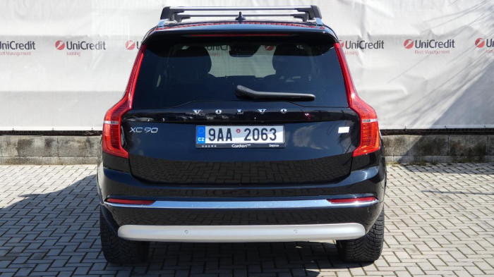 Volvo XC90 T8 Plug-in Hybrid Inscription, na operativní leasing