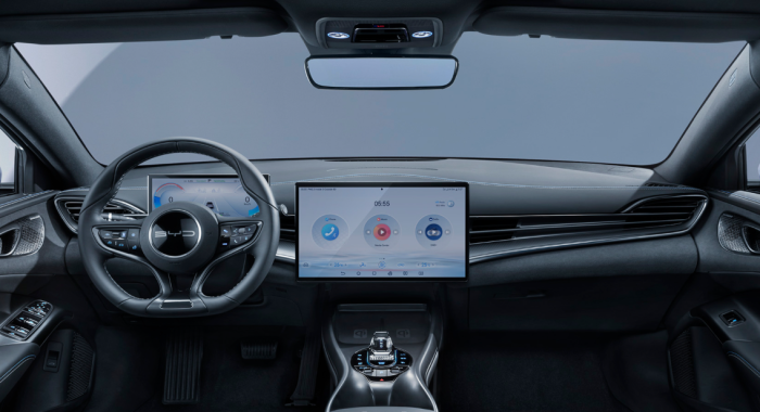 BYD SEAL Excellence AWD BA 82,5 kWh na operativní leasing