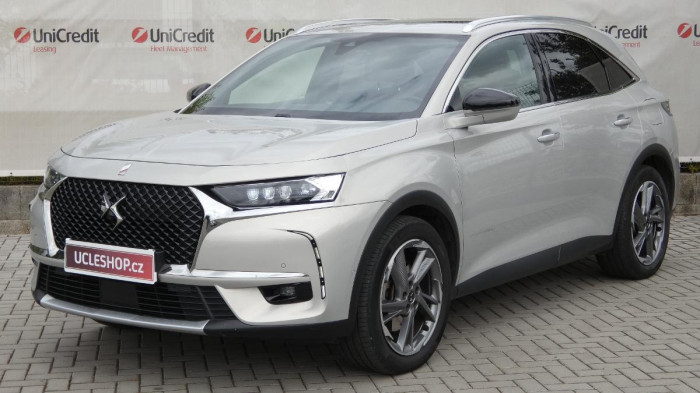 DS Automobiles DS7 Crossback 1.6 E-TENSE 300 EAT8 4x4 Perfo na operativní leasing