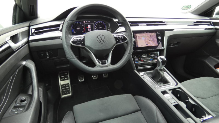 Volkswagen Arteon 1.5 TSI R-line na operativní leasing