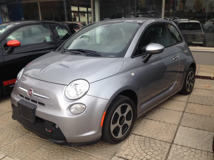 Fiat 500 e sport na operativní leasing