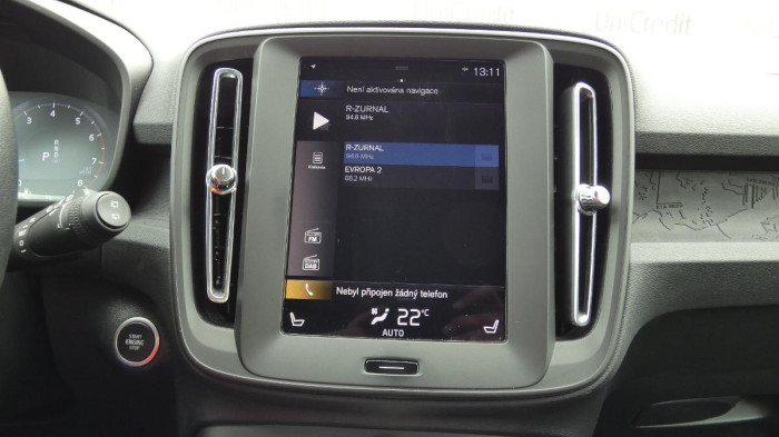 Volvo XC40 T2 FWD Momentum Core na operativní leasing