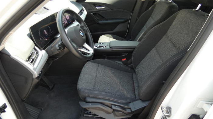 BMW X1 sDrive 18i DCT na operativní leasing