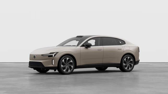 Volvo ES90 PURE ELECTRIC CORE na operativní leasing