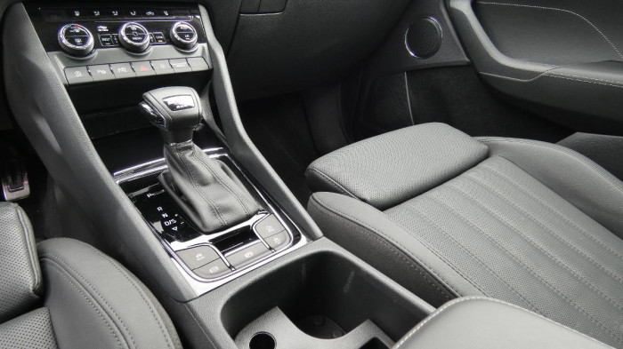 Škoda Kodiaq 2,0 TDI L&K DSG 4x4 147 kW na operativní leasing