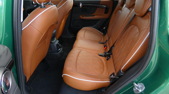 Mini Countryman COOPER na operativní leasing