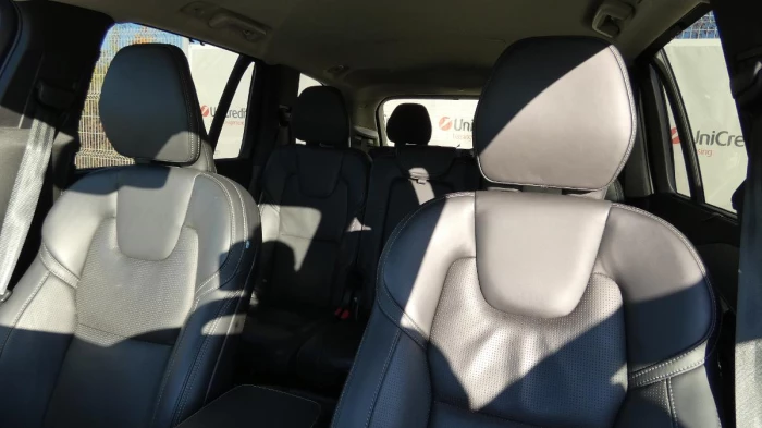 Volvo XC90 B5 AWD Drive-E mHEV Glossy Bla na operativní leasing