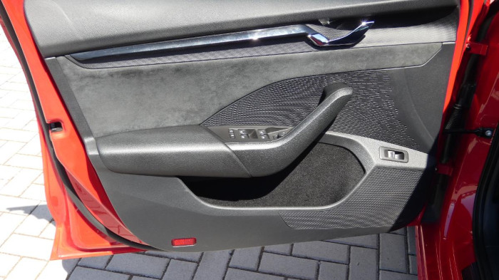 Škoda Octavia RS 2.0 TDI DSG na operativní leasing