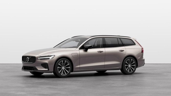 Volvo V60 T6 AWD Plug-in DARK PLUS na operativní leasing