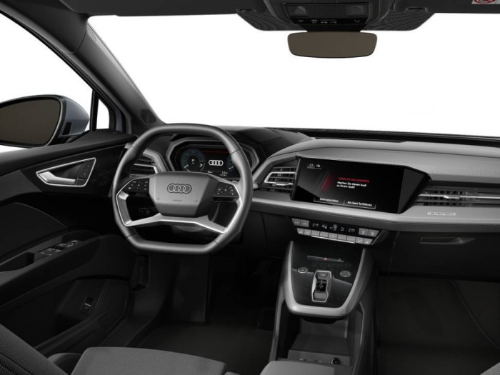 Audi Q4 e-tron 45  / 210kW na operativní leasing