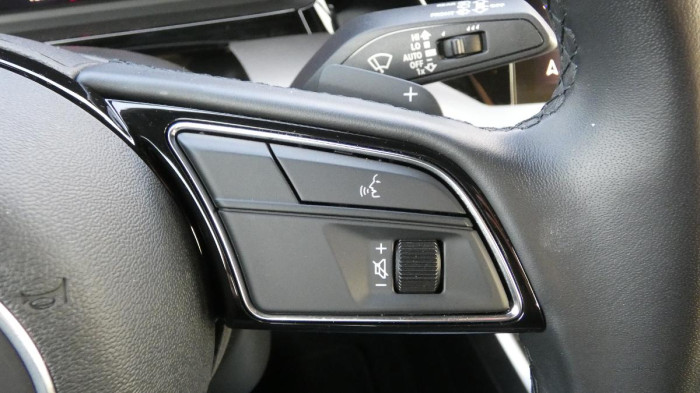 Audi A3 35 TFSI Sportback S Line na operativní leasing