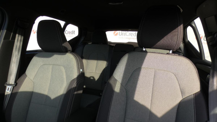 Volvo XC40 B3 mHEV Core aut. na operativní leasing