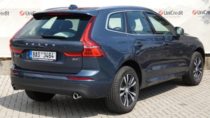 Volvo XC60 B4 AWD Momentum Pro Auto na operativní leasing