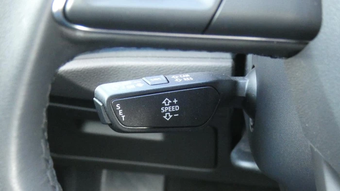 Audi Q3 2,0 TFSI quattro S tronic S-li na operativní leasing
