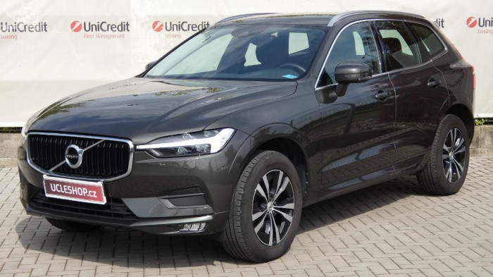 Volvo XC60 B4 AWD Momentum Pro na operativní leasing