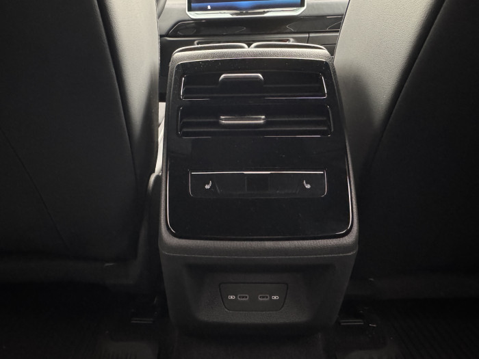 Volkswagen ID.7 Tourer Pro S People  / 210kW na operativní leasing