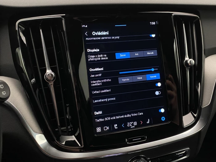 Volvo V60 T6 AWD Plug-in H. BRIGHT PLUS na operativní leasing