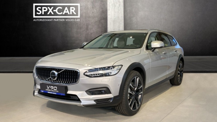 Volvo V90 PLUS, B4 AWD, 145+10 kW / 197+14 HP na operativní leasing