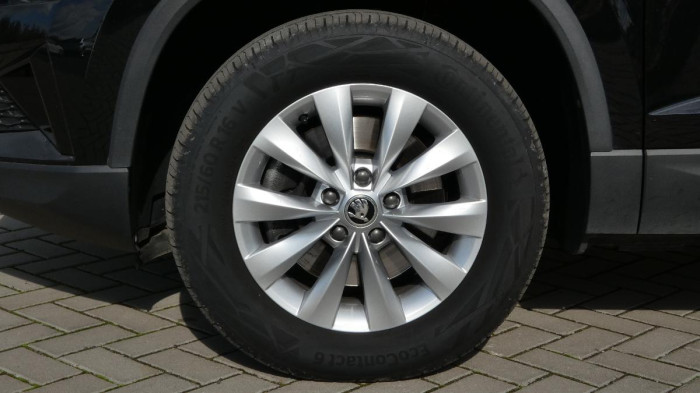 Škoda Karoq 1,5 TSI Ambition DSG na operativní leasing