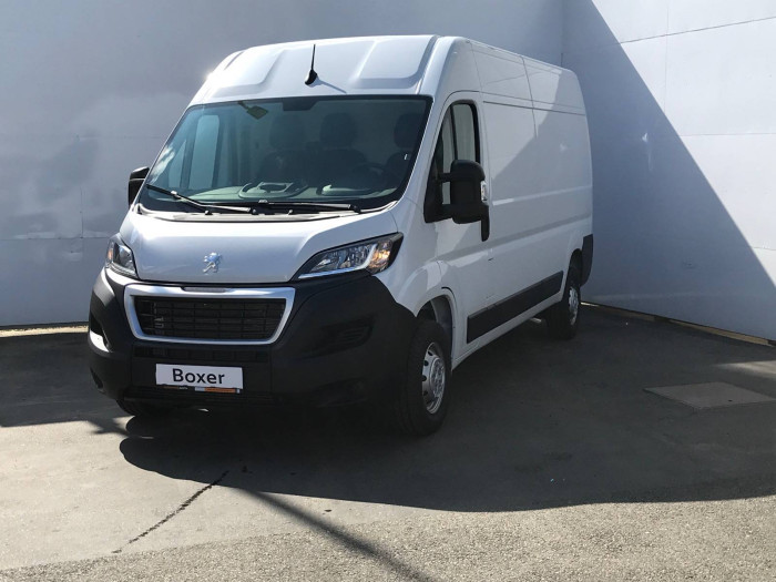 Peugeot Boxer Furgon 3300 L2H2 MAN6 BlueHDi / 103kW na operativní leasing