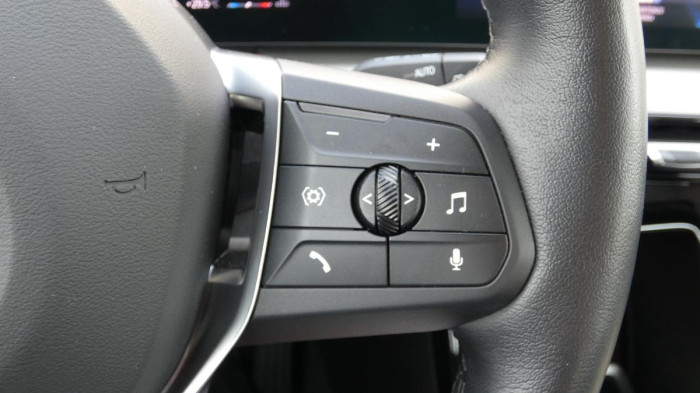 BMW X1 sDrive 18i na operativní leasing