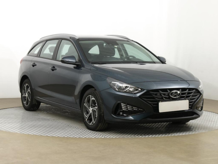 Hyundai i30 Combi Comfort 1.5 DPI 71 kW Manuál na operativní leasing