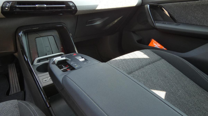 BMW X1 sDrive 18i na operativní leasing