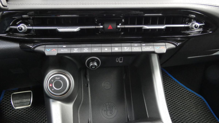 Alfa Romeo Tonale 1.5 e-Hybrid Edizione Speciale na operativní leasing