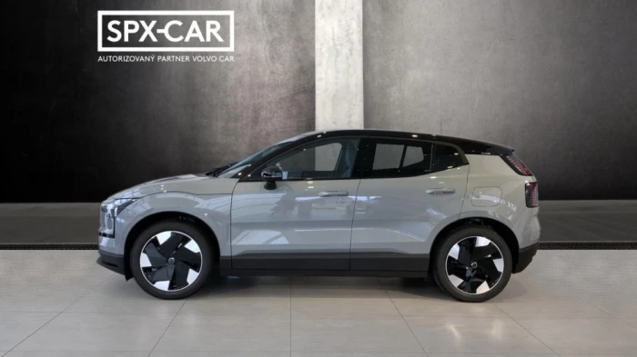 Volvo EX30 ULTRA, Single Motor Extended Range, 200 kW / 272 HP na operativní leasing
