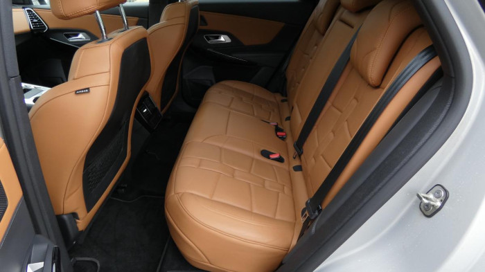 DS Automobiles DS7 Crossback 1.6 E-TENSE 300 EAT8 4x4 Perfo na operativní leasing