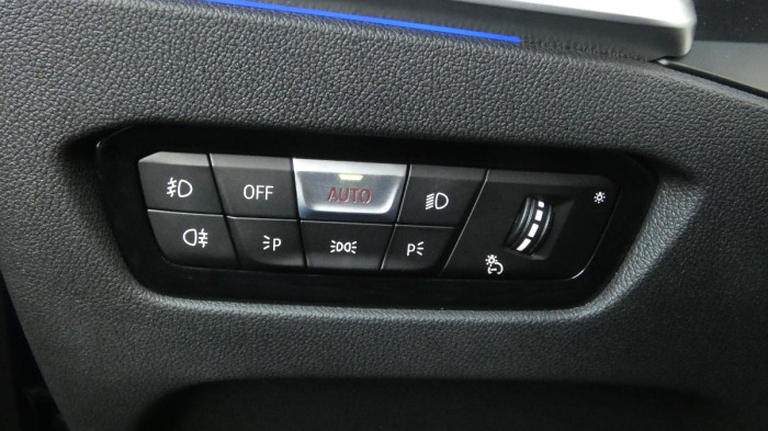 BMW Řada 3 330d Touring  xDrive na operativní leasing