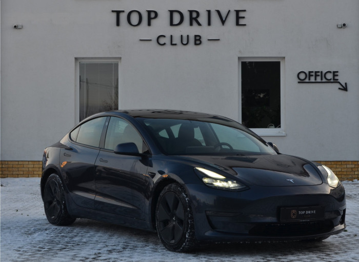 Tesla Model 3 Long Range (2021 najeto cca. 80000km) na operativní leasing