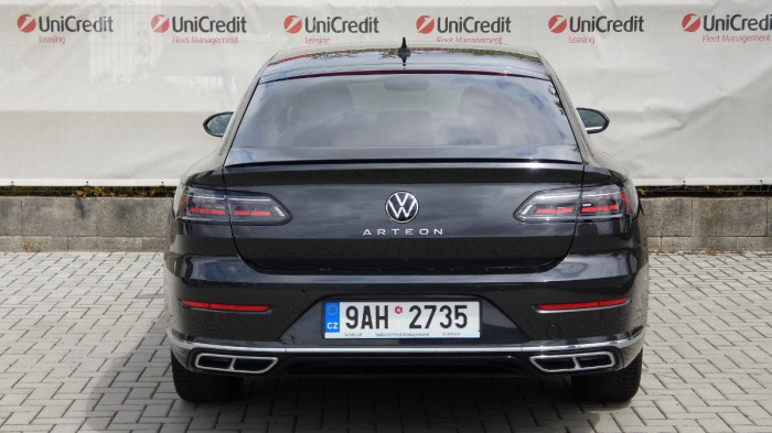 Volkswagen Arteon 1.5 TSI R-line na operativní leasing