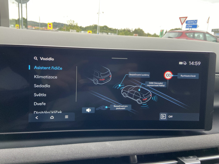 25 1,6 TGDI MT 20 YEARS LUXURY na operativní leasing