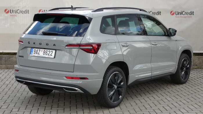 Škoda Karoq 1,5 TSI DSG Sportline na operativní leasing