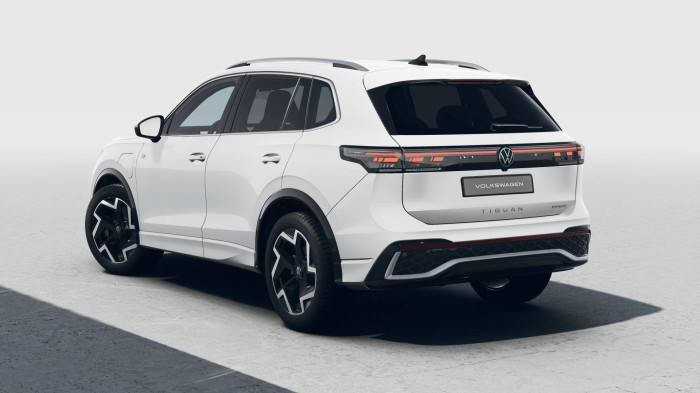 Volkswagen Tiguan R-Line 1,5 TSI 150kW eHybrid 6DSG na operativní leasing