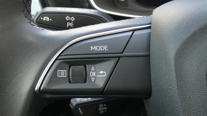 Audi Q3 2,0 TFSI quattro S tronic S-li na operativní leasing