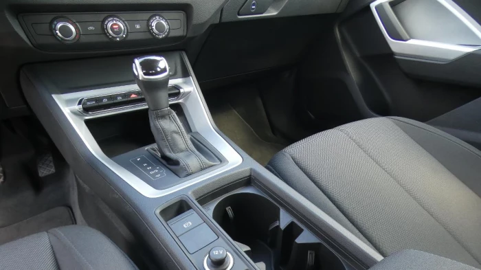 Audi Q3 2,0 TFSI quattro S tronic S-li na operativní leasing