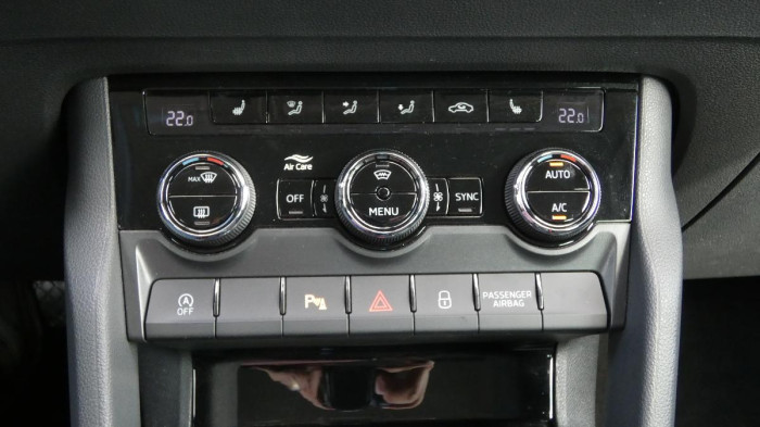 Škoda Karoq 1,5 TSI Style DSG na operativní leasing