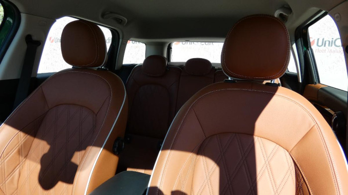 Mini Countryman COOPER na operativní leasing