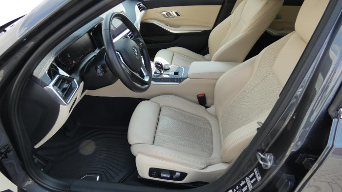 BMW Řada 3 330d xDrive AT na operativní leasing