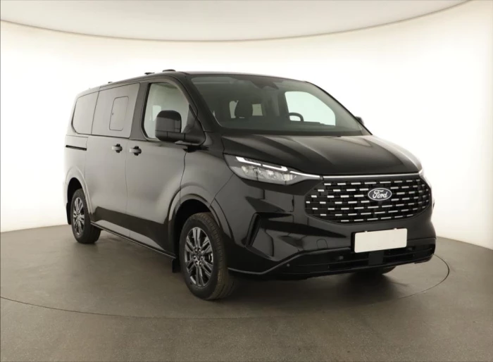 Ford Tourneo Custom Titanium 2.0 EcoBlue 125 kW Automat na operativní leasing
