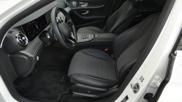 Mercedes-Benz Třídy E 200 mHEV aut. na operativní leasing